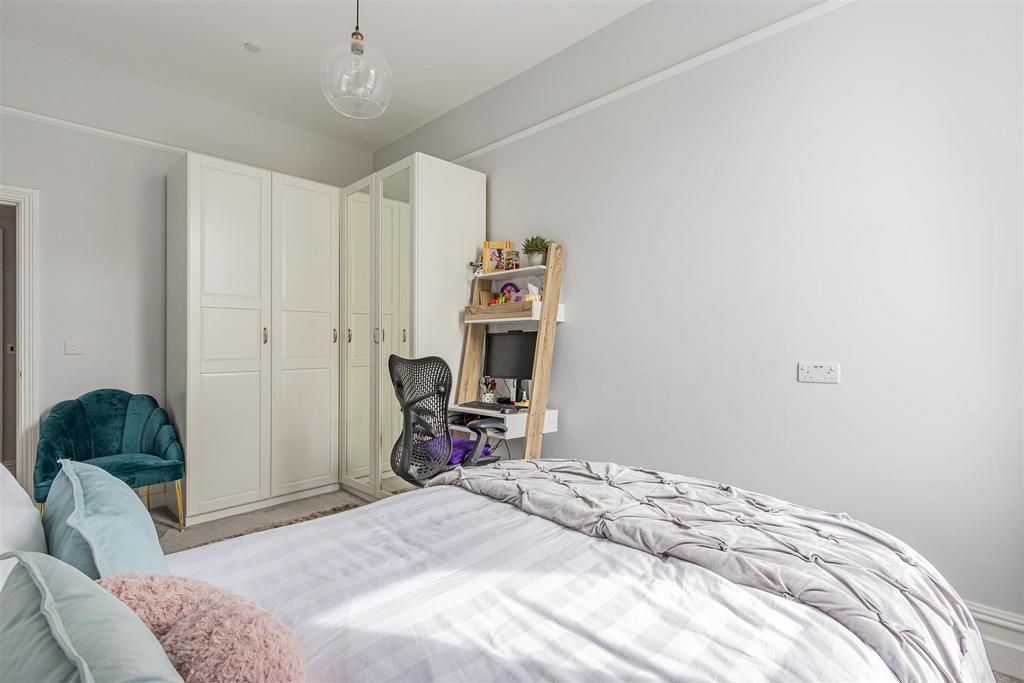 Kestral Mews 4-17.jpg