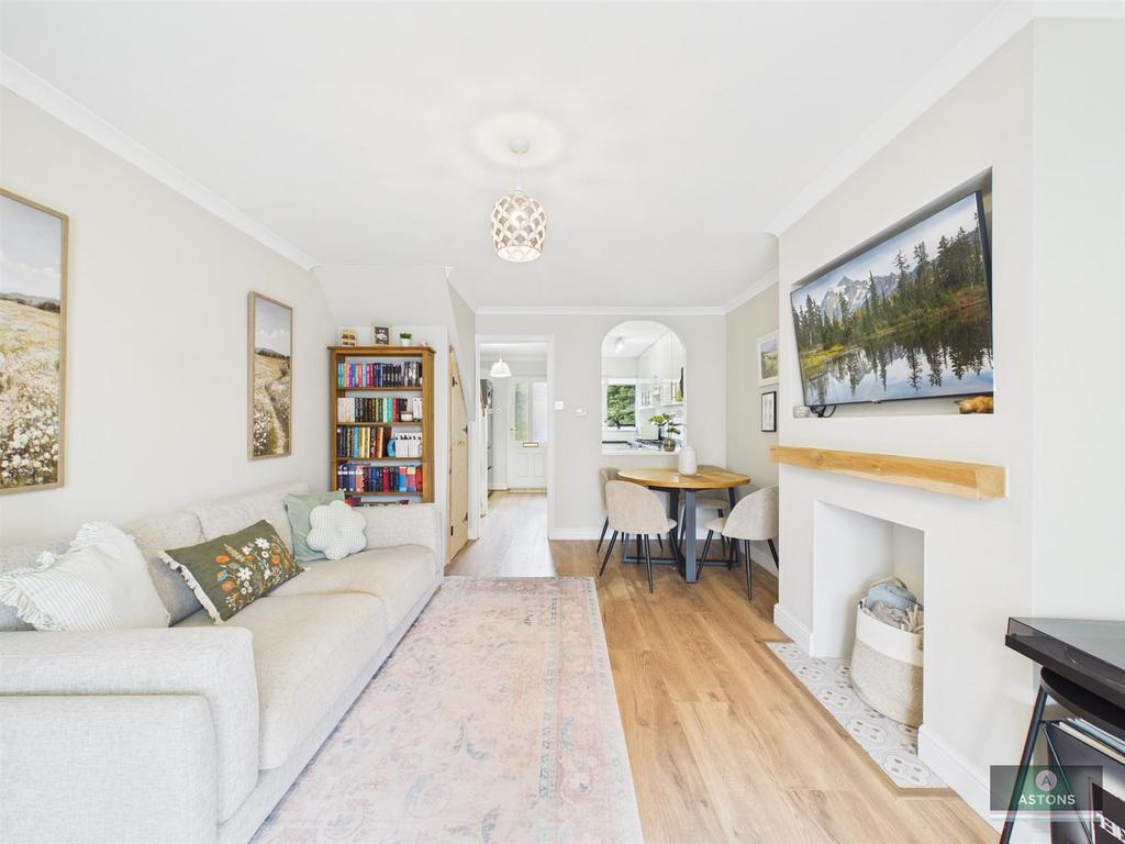 Lounge/Dining Room