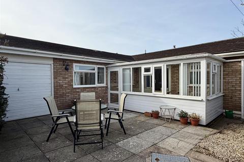 2 bedroom bungalow for sale, Crossways, Peterchurch, Hereford