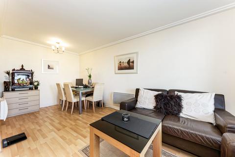 1 bedroom flat to rent, Centrium, Station Approach, Woking, GU22
