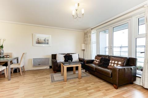 1 bedroom flat to rent, Centrium, Station Approach, Woking, GU22