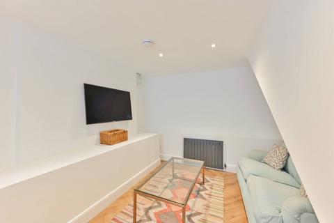 1 bedroom flat for sale, Battersea Park Road, Battersea, London, SW11