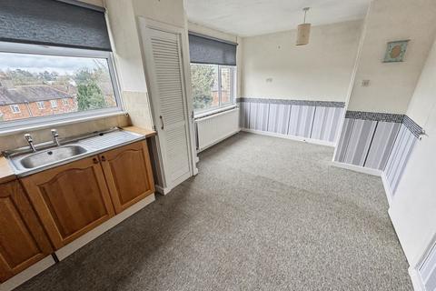3 bedroom terraced house for sale, Derick Road, Tiverton, EX16