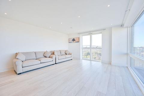 3 bedroom flat for sale, Lakeside Drive, Park Royal, London, NW10