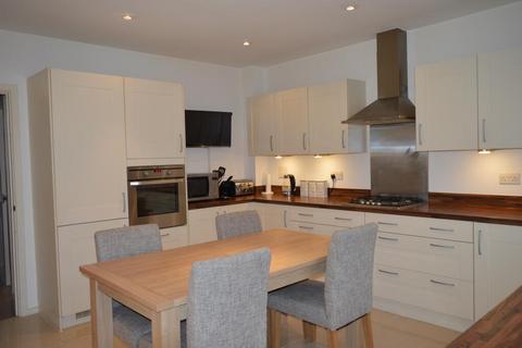 3 bedroom house to rent, Lindsell Avenue, Letchworth Garden City, SG6