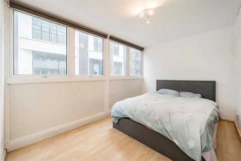 1 bedroom flat to rent, Clipstone Street, London W1W