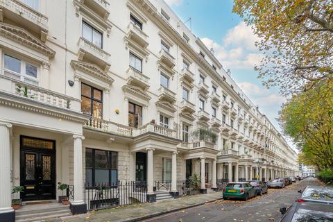4 bedroom flat for sale, Queens Gardens, LONDON, W2