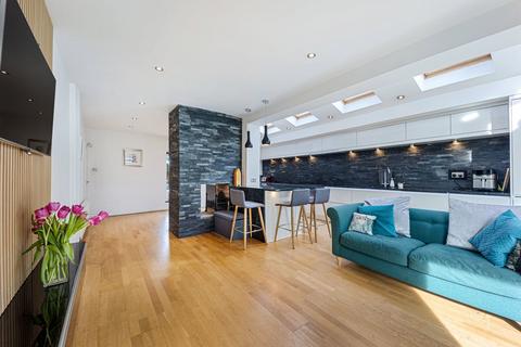 3 bedroom semi-detached house for sale, Wilford Avenue, Sale M33