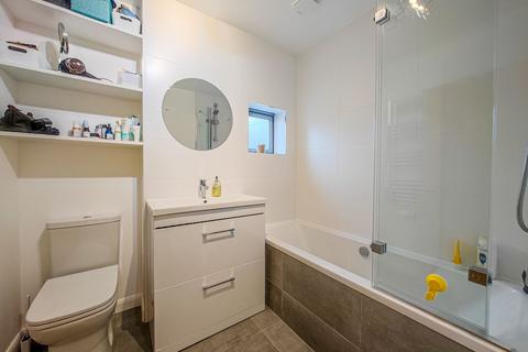 2 bedroom apartment to rent, Charlesmere Gardens, West Thamesmead, London, SE28