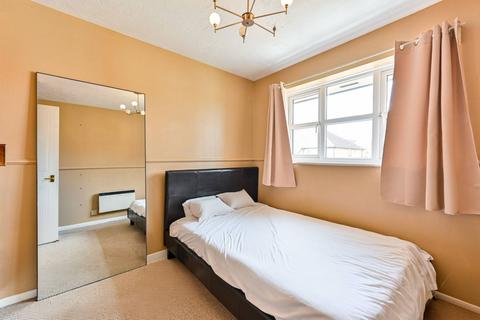 1 bedroom flat for sale, Anderson Close, Acton, London, W3
