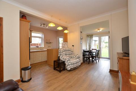 3 bedroom semi-detached house for sale, Holcombe Avenue, King's Lynn PE30