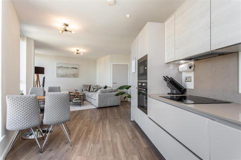 2 bedroom flat for sale, Geoff Cade Way, Mile End, E3