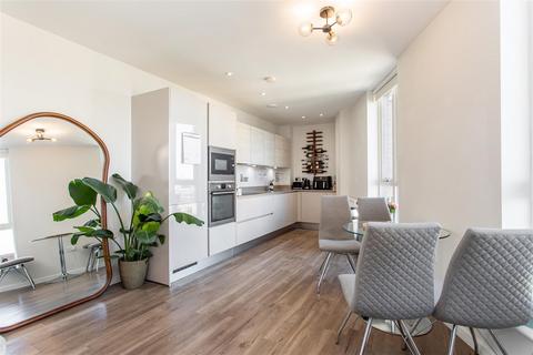 2 bedroom flat for sale, Geoff Cade Way, Mile End, E3
