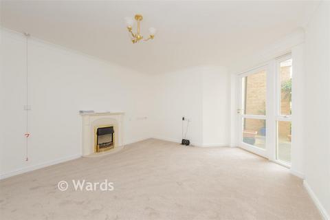 2 bedroom ground floor flat for sale, Glen View, Gravesend, Kent