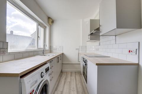 undefined, Abingdon Square, Nottingham NG8