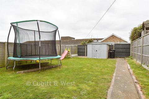 undefined, Cavell Avenue, Peacehaven BN10