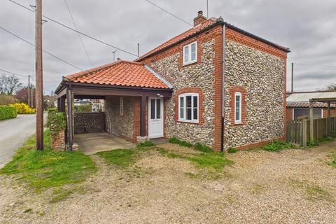 2 bedroom detached house for sale, Old Turnpike Road, Roughton, Norwich