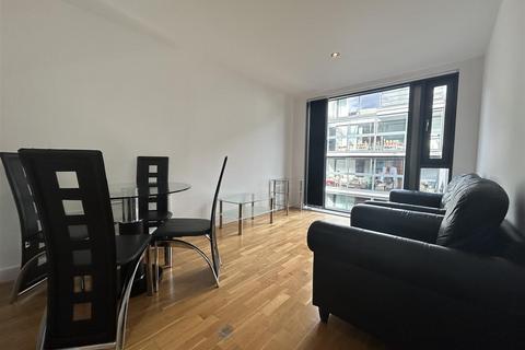 1 bedroom apartment to rent, 360, 1 Rice Street