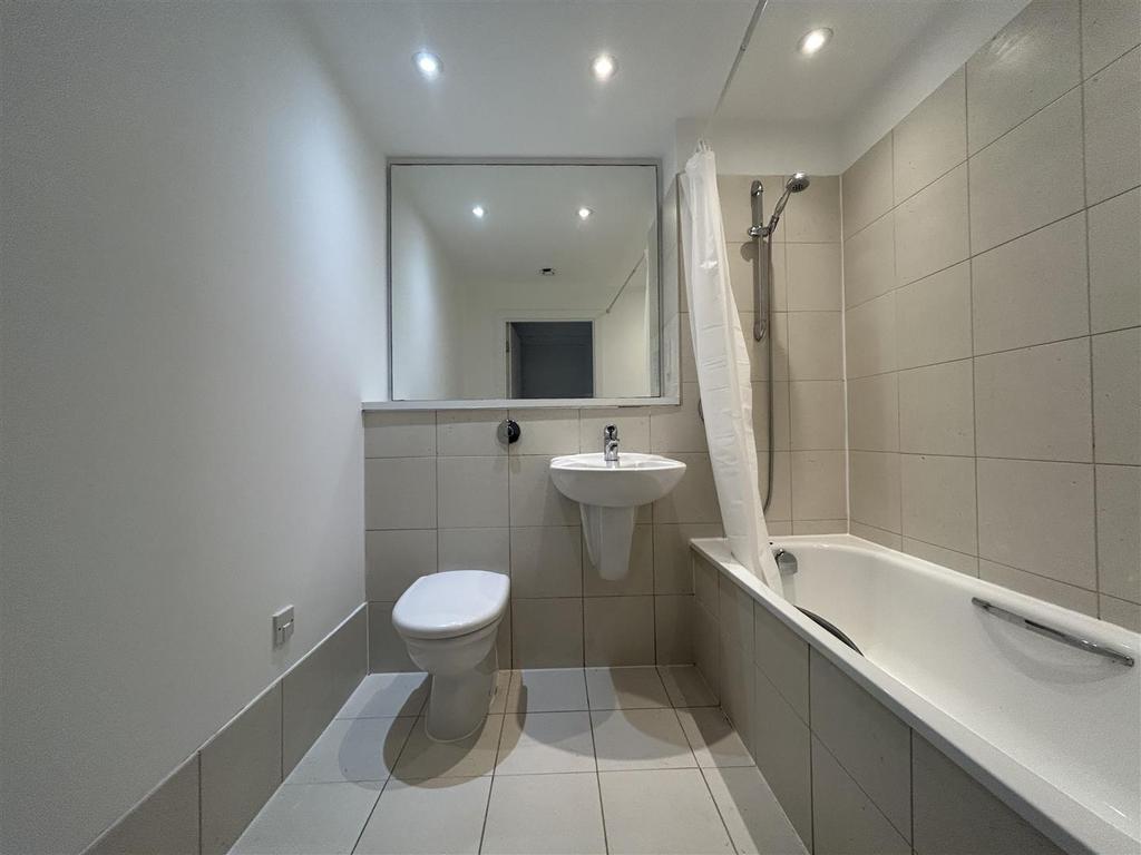 Bathroom.jpeg