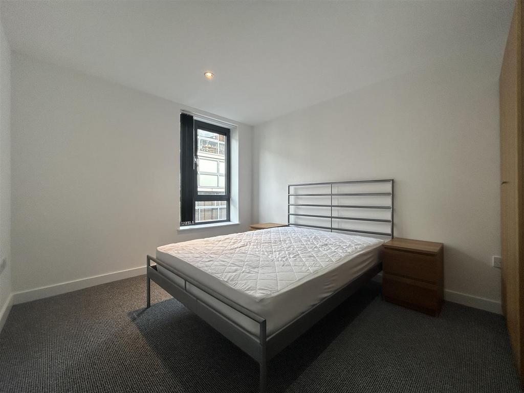 Bedroom (2).jpeg