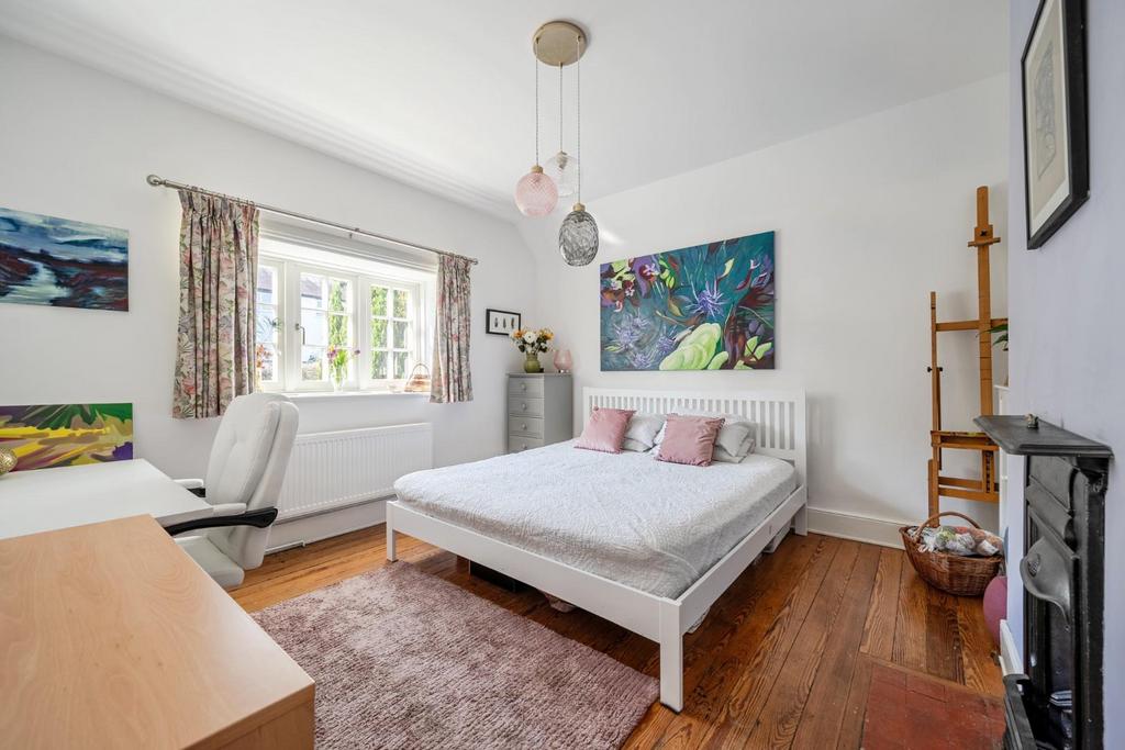 Bedroom 2.jpg