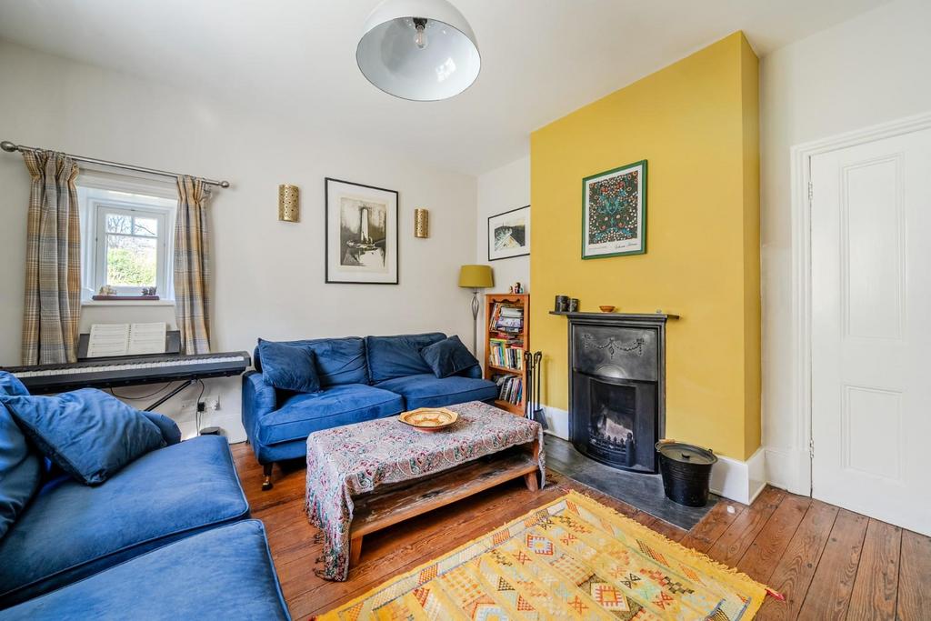 Lounge corner.jpg