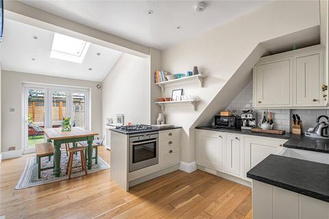 2 bedroom maisonette for sale, Replingham Road, London, SW18