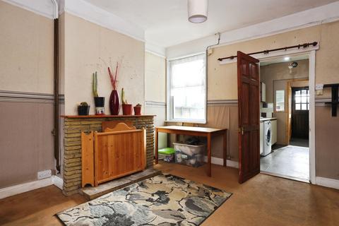3 bedroom terraced house for sale, Roseland Avenue, Devizes