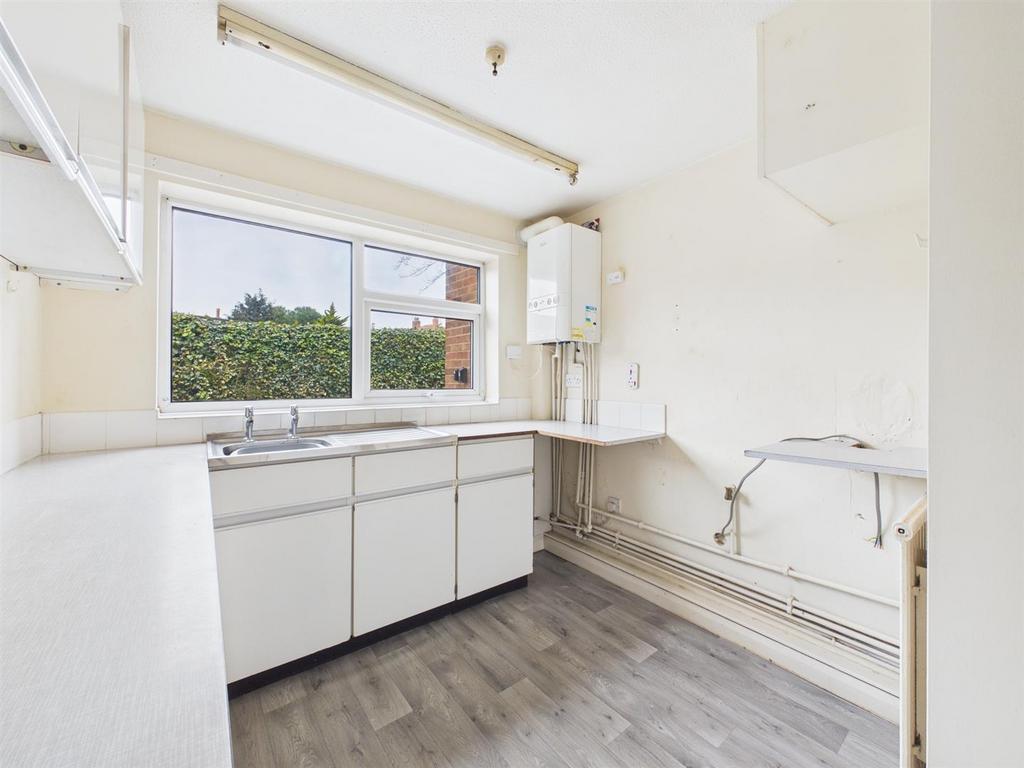 Kitchen: