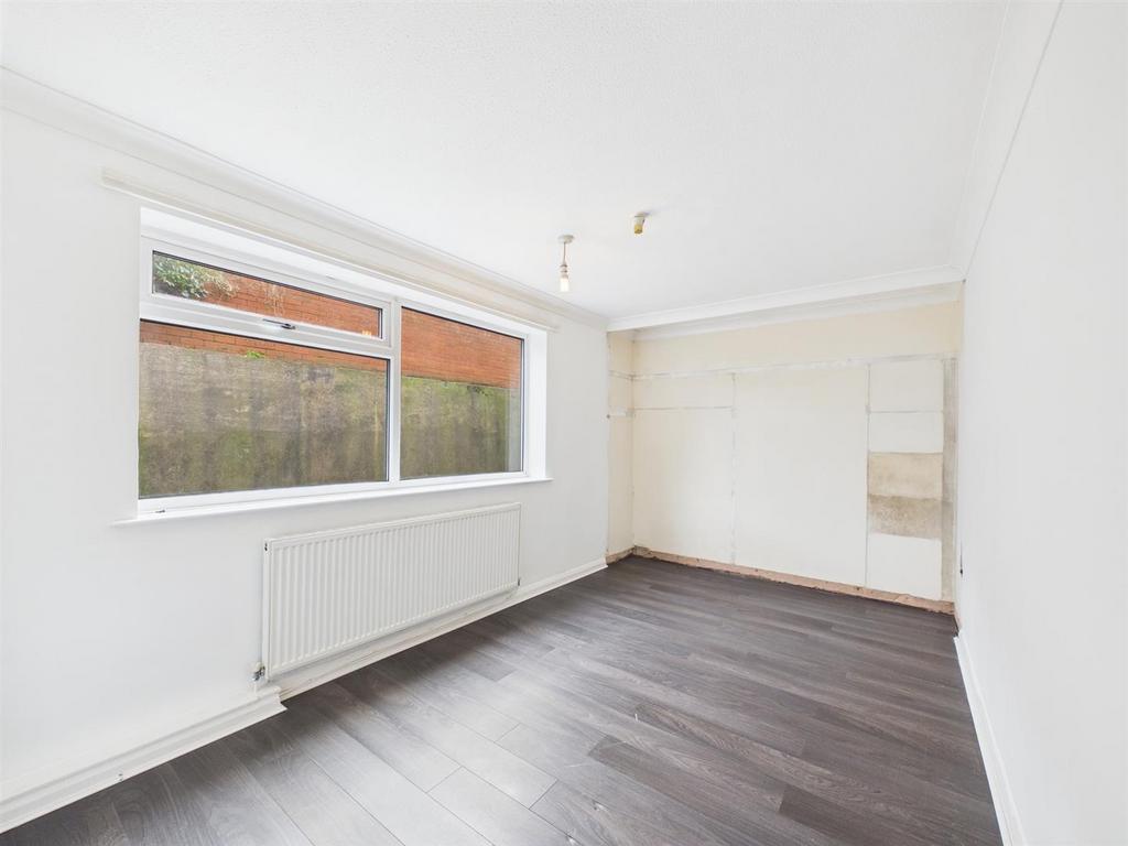 Bedroom: