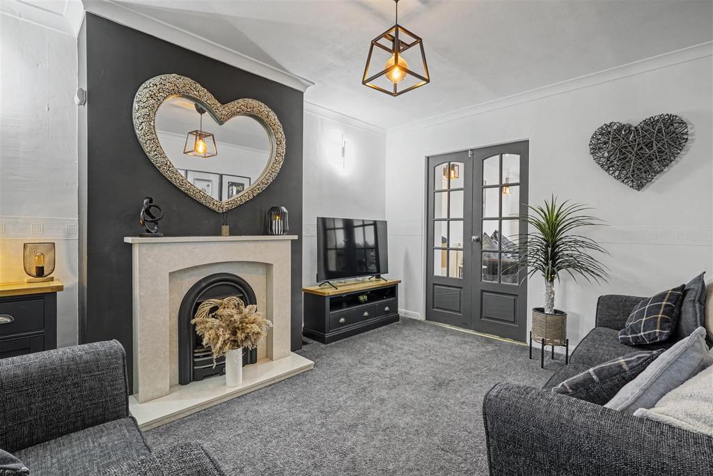 Lounge/Sitting Room