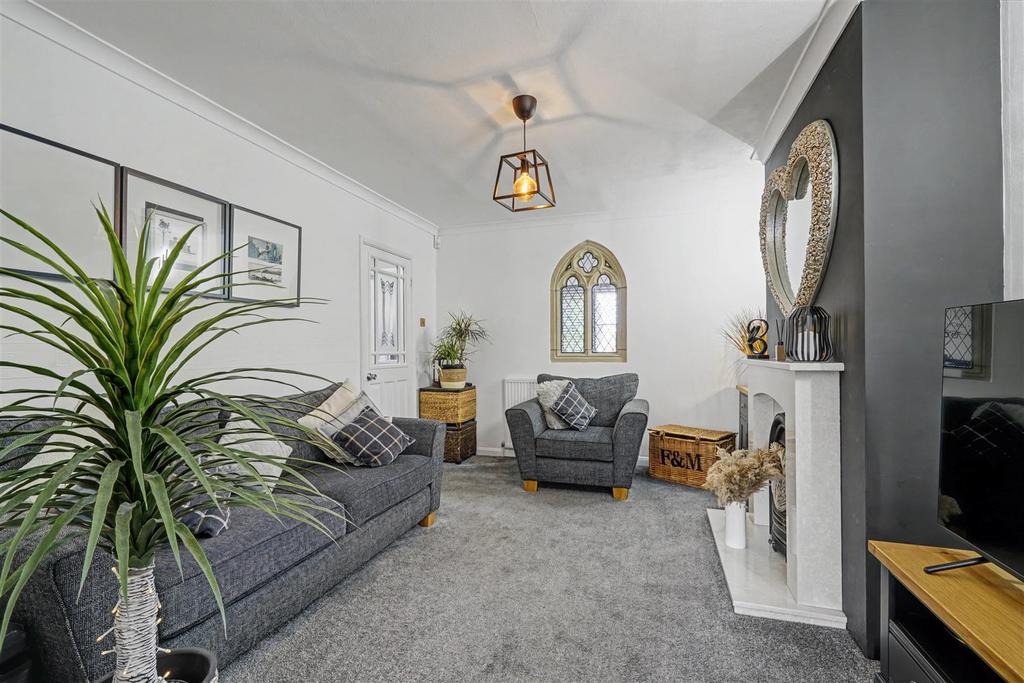 House in Nottingham, Inham Nook, Chilwell - View 2
