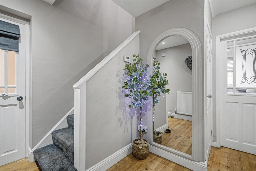 House in Nottingham, Inham Nook, Chilwell - View 5