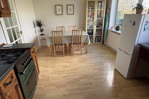 3 bedroom semi-detached house for sale, Pine Ridge, Newbury, RG14