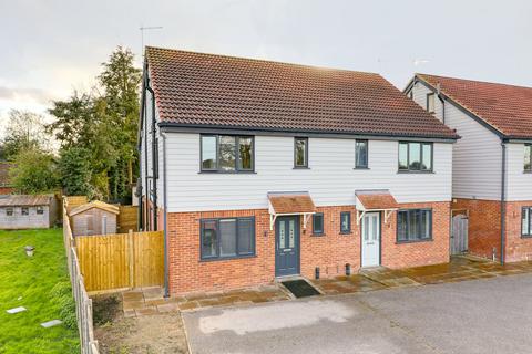 3 bedroom semi-detached house for sale, Fishers Green, Stevenage, SG1