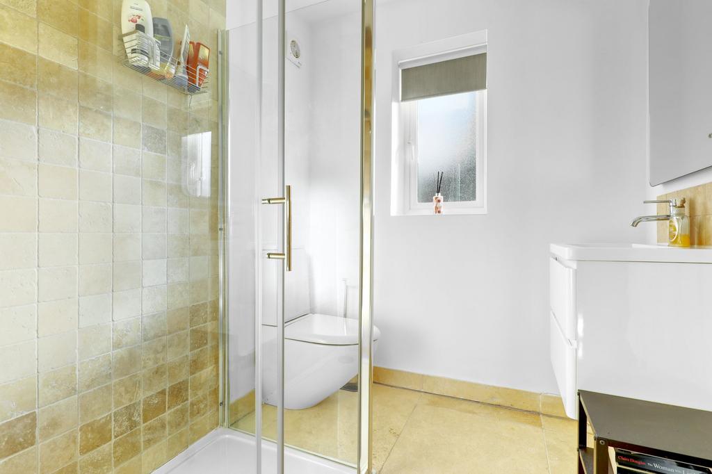 En Suite Bedroom 3