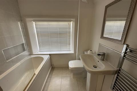 1 bedroom apartment to rent, 35/36 Hamilton Square, Birkenhead, CH41