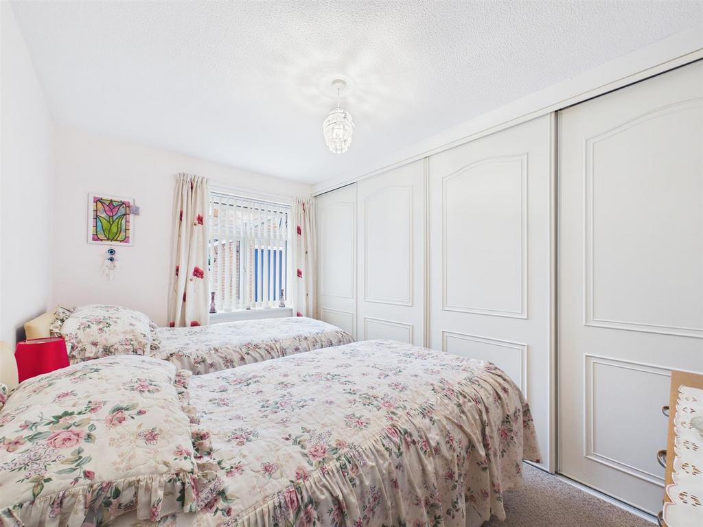 Bedroom: