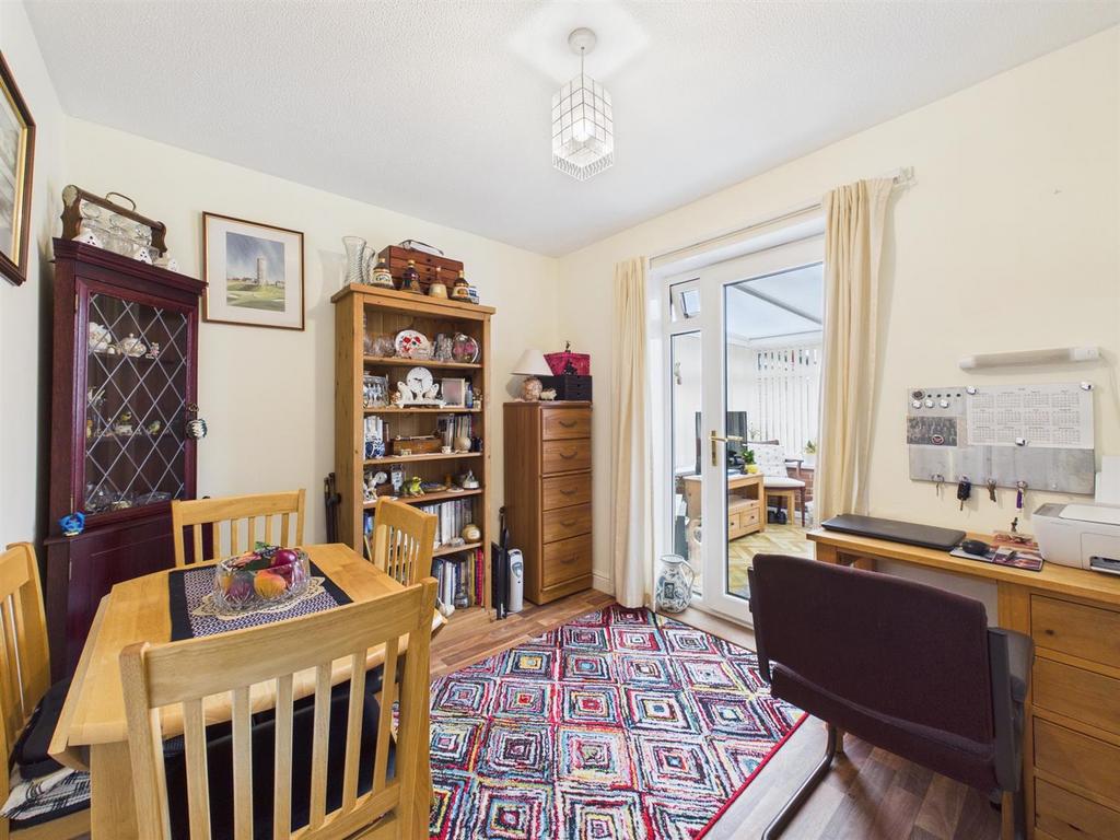 Bedroom: