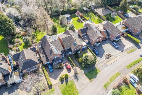 5 bedroom detached house for sale, Hall Close, Kettering NN15