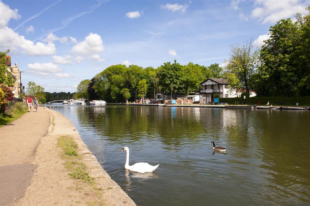 River Thames &amp; Fry's Island (11).jpg