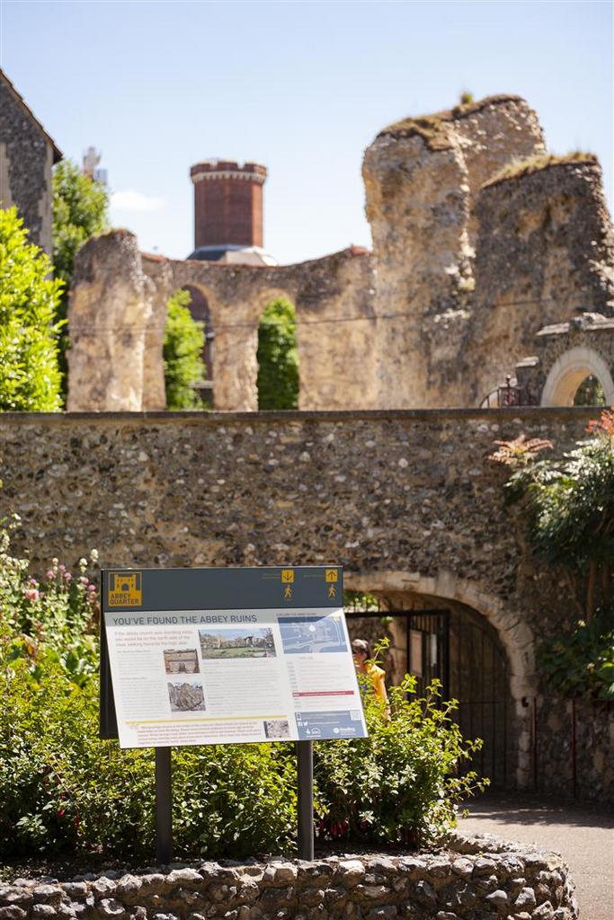 Reading Abbey (1).jpg
