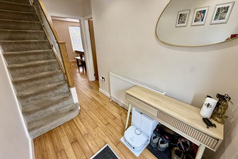 3 bedroom semi-detached house for sale, Porter Avenue, Barnsley S75