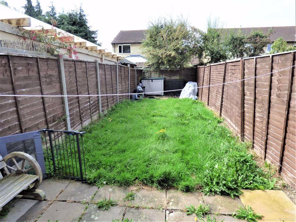 Spacious private garden with lush lawn...