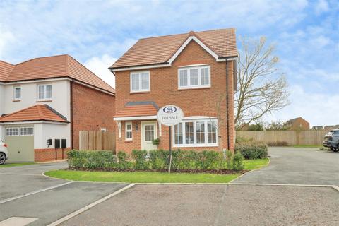 4 bedroom detached house for sale, Chaucer Road, Crewe