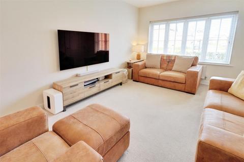 4 bedroom detached house for sale, Chaucer Road, Crewe