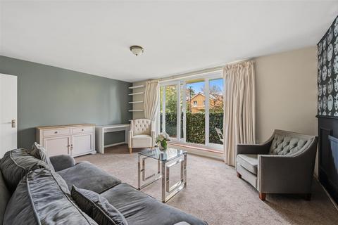 undefined, Lansdowne Road, London