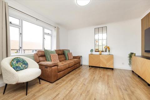 3 bedroom flat for sale, 17 Waverley Road, Bonnyrigg, EH19