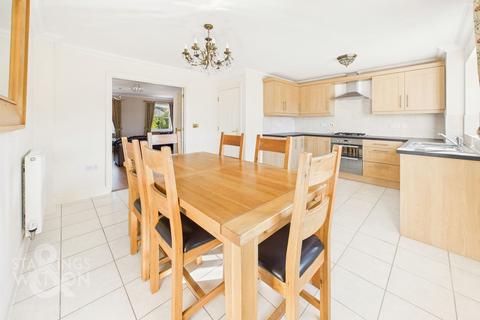 4 bedroom terraced house for sale, Vanguard Chase, Costessey, Norwich