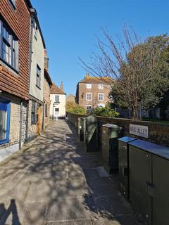 2 bedroom flat to rent, Market Street, Sandwich CT13